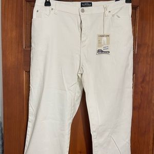 Sonoma 5 pocket Capri white denim pants